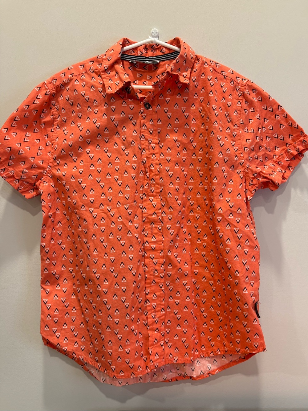 DepartWest Short-Sleeve Orange Triangle Print Button-Down Shirt